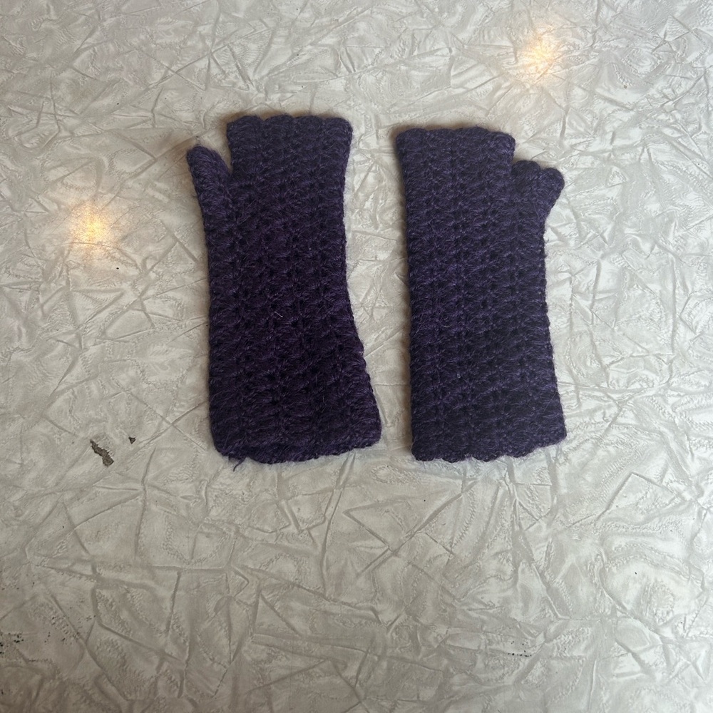 Purple Fingerless Knit Gloves